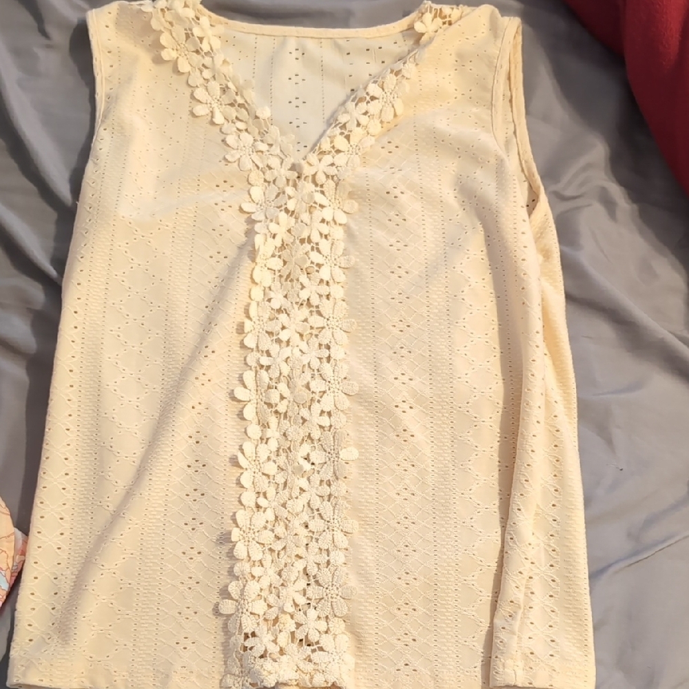 Floral Lace Ivory Sleeveless Top